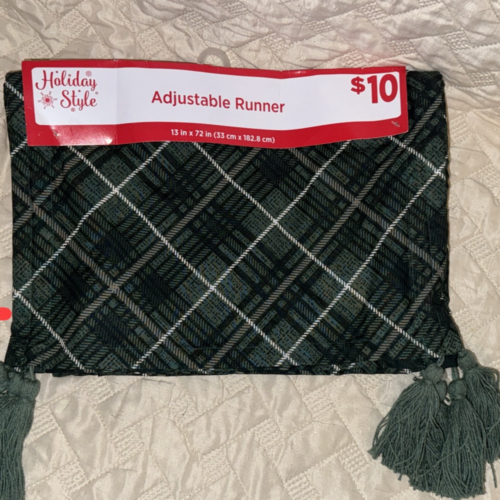 Christmas Adjustable Runner